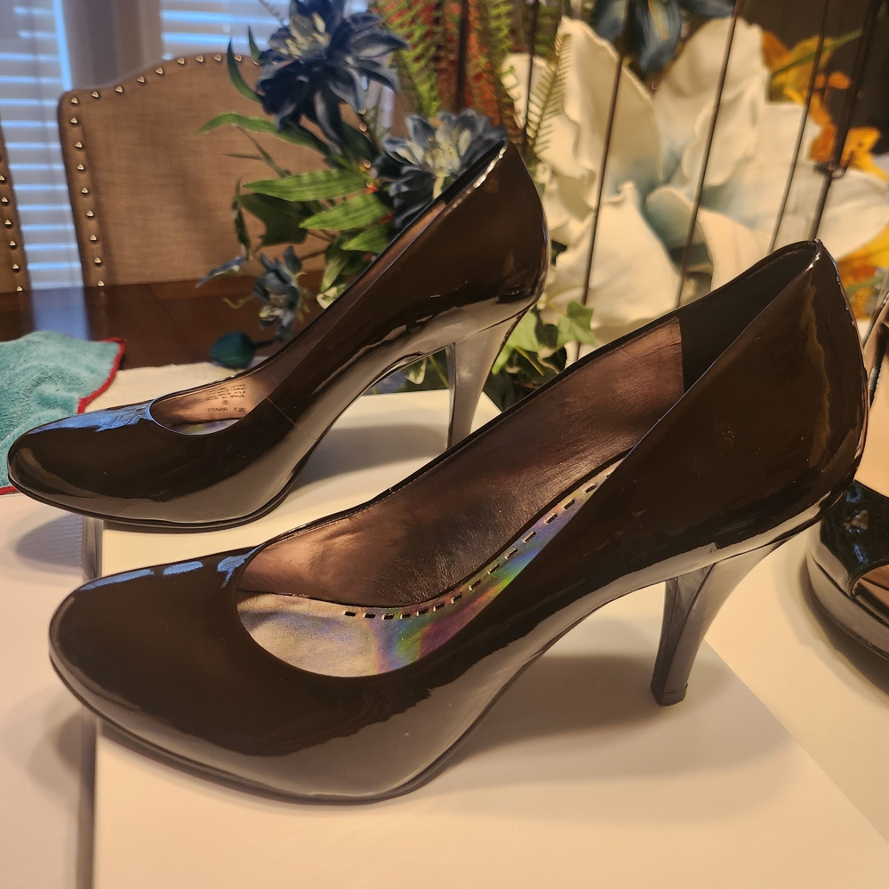 Gianni Bini Shiny Black Heels